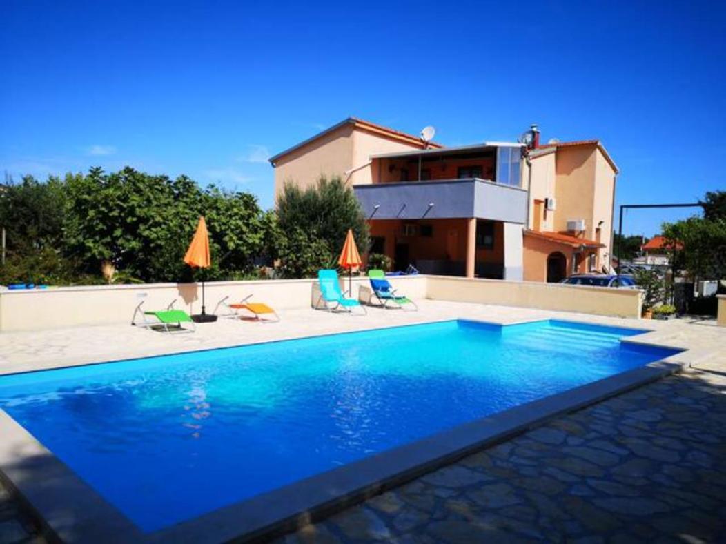 Sunny Apartment With Pool Šišan 외부 사진