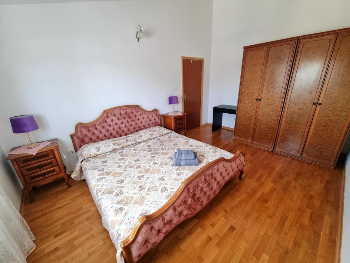 Sunny Apartment With Pool Šišan 외부 사진